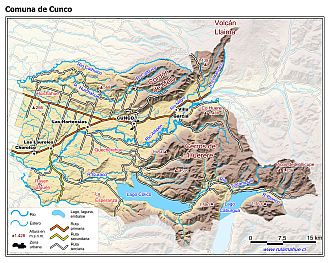 Mapa de la comuna de Cunco con fondo coloreado